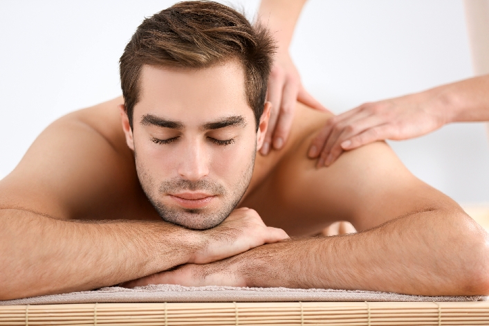 Massage Mann Beautyfarm Beletage Weiskirchen